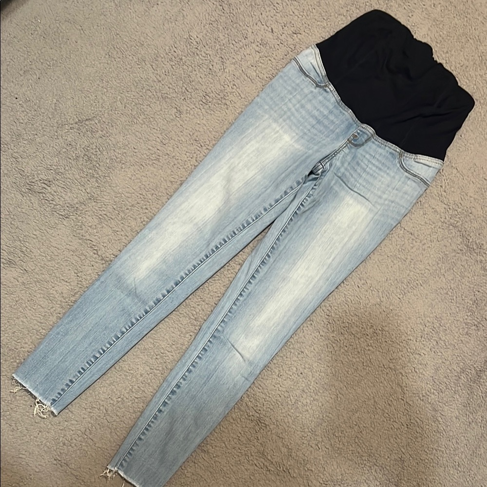 Isabel Maternity Women's Light wash Jeans jeggings 2 chic couture beach coastal